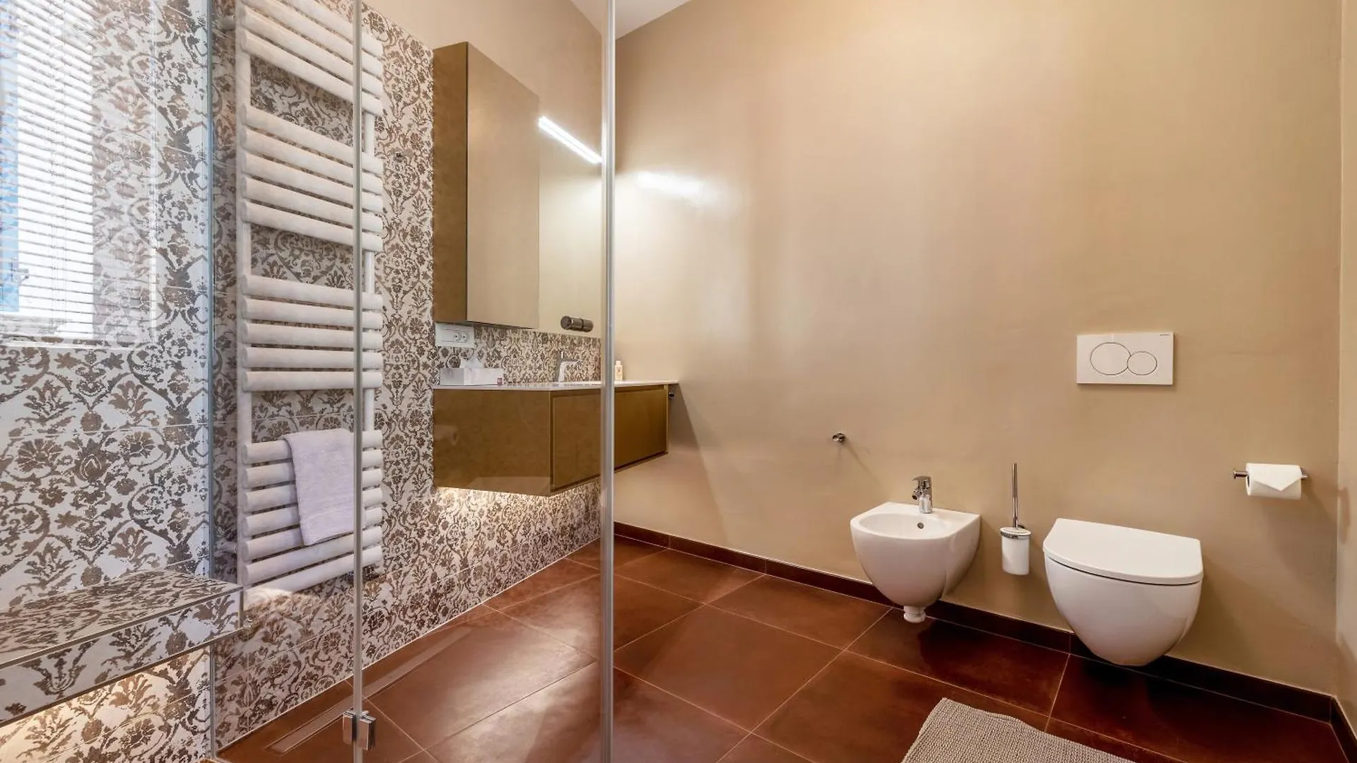 La Magre Villa Gargnano 0*,  Italy