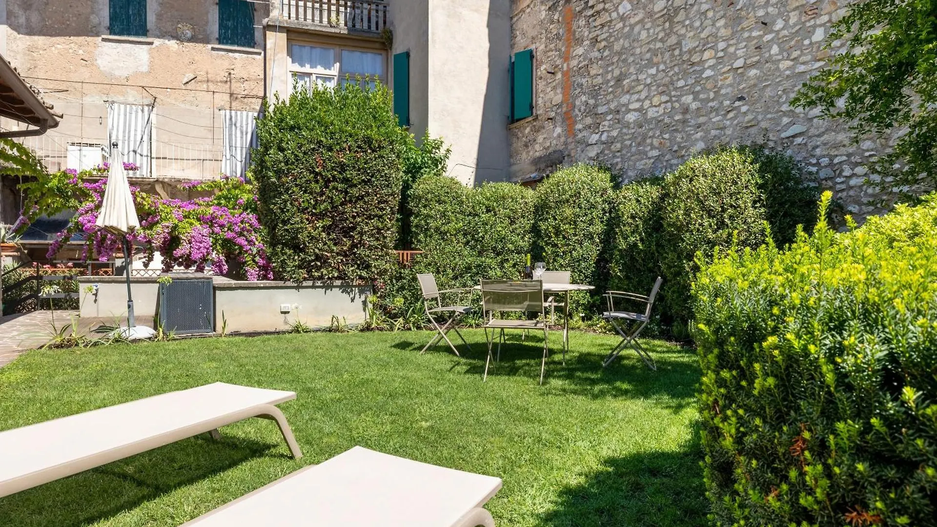 La Magre Villa Gargnano 0*,